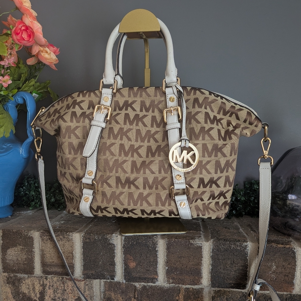 Michael Kors Bedford Signature Satchel Tan‎ Monogram/White trim